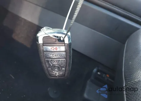 2020 Lincoln Corsair Standard z USA, uszkodzony, nr VIN 5LMCJ1C96LUL16311